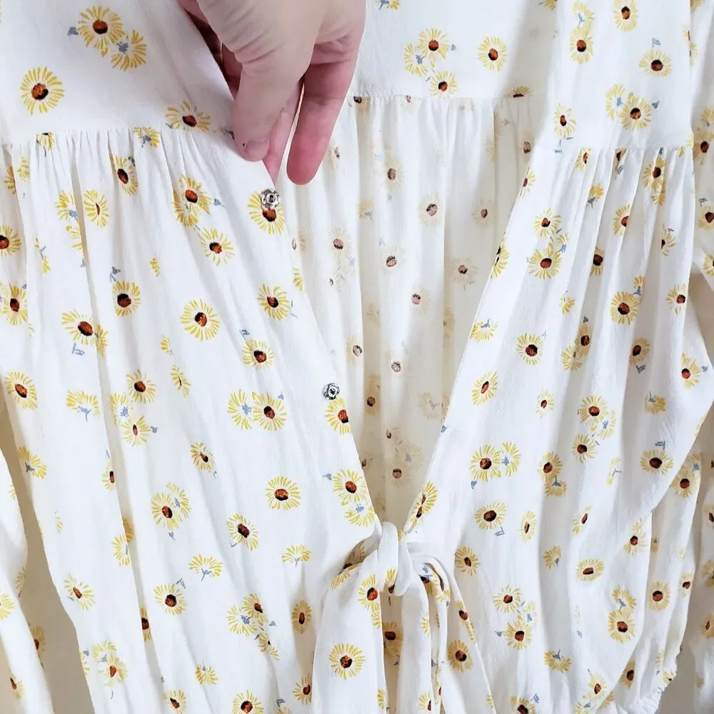 Free People Sunflower Tie-Front Peasant Top Womens L White Floral Cropped Flare